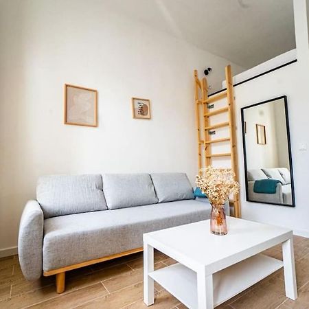 Stylish Apartment In Warsawa Bagian luar foto
